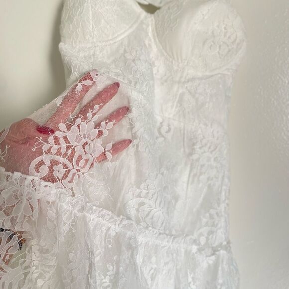 PRETTY DATE MINI DRESS WHITE - Picture 8 of 9